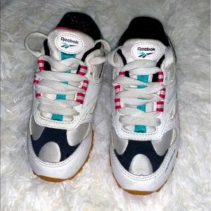 Reebok Sneakers